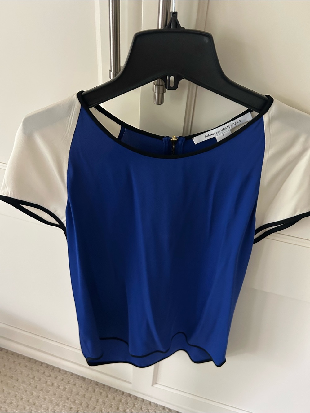 Diane Von Furstenberg Royal Blue and White Short Sleeve Colorblock Top